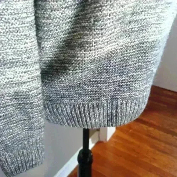 Rebecca Minkoff Page Grey and White Wool Blend Cold Shoulder Knit Sweater M - Picture 8 of 13